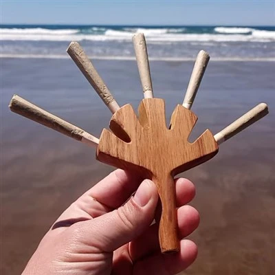 Dřevěný držák na držák cigaret